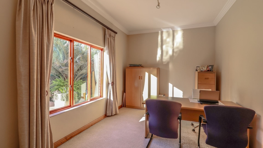 4 Bedroom Property for Sale in Tres Jolie Gauteng