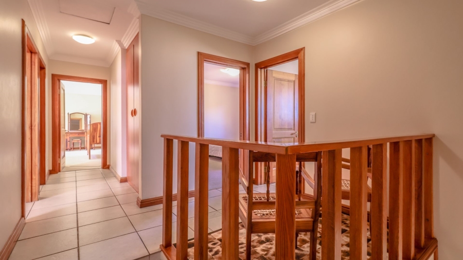 4 Bedroom Property for Sale in Tres Jolie Gauteng