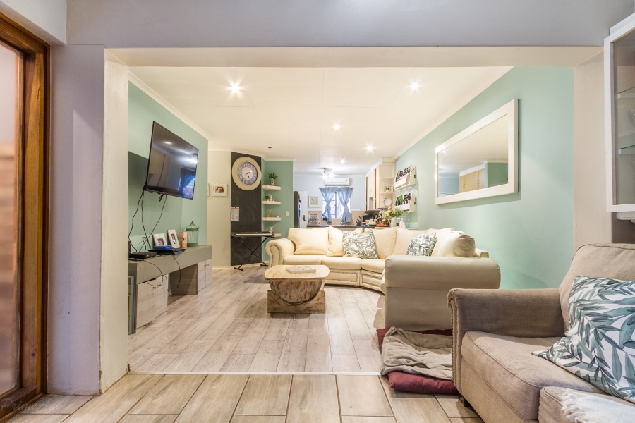 3 Bedroom Property for Sale in Equestria Gauteng