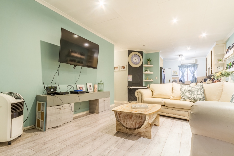 3 Bedroom Property for Sale in Equestria Gauteng