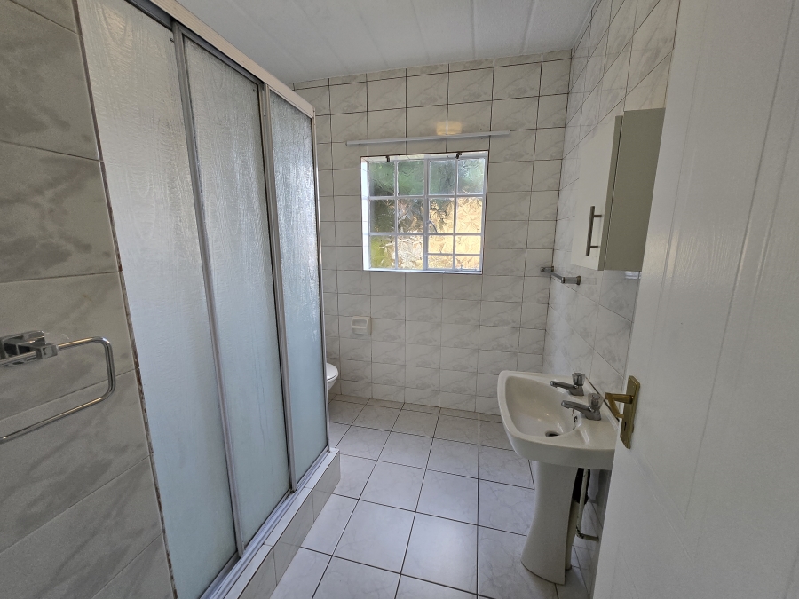 To Let 2 Bedroom Property for Rent in North Riding Gauteng