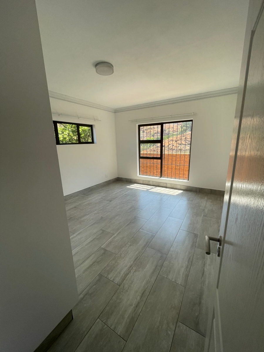 To Let 2 Bedroom Property for Rent in Oakdene Gauteng