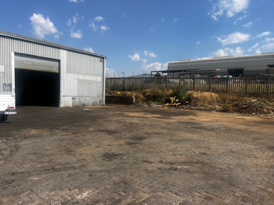 To Let commercial Property for Rent in Clayville Industria Gauteng