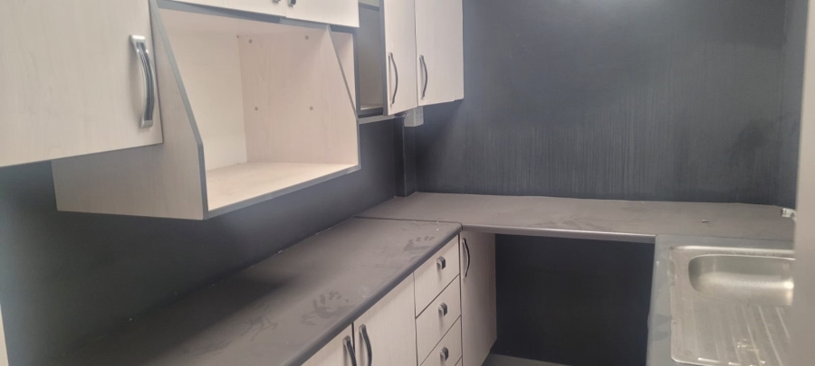 To Let commercial Property for Rent in Clayville East Gauteng