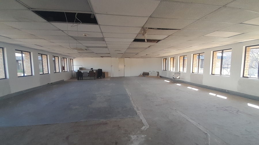 To Let commercial Property for Rent in Vorna Valley Gauteng