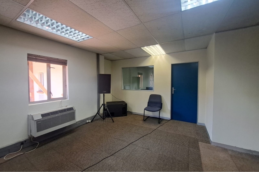 To Let commercial Property for Rent in Randjespark Gauteng