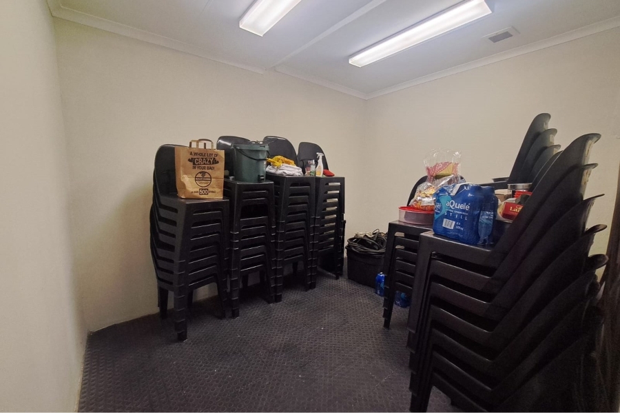 To Let commercial Property for Rent in Randjespark Gauteng