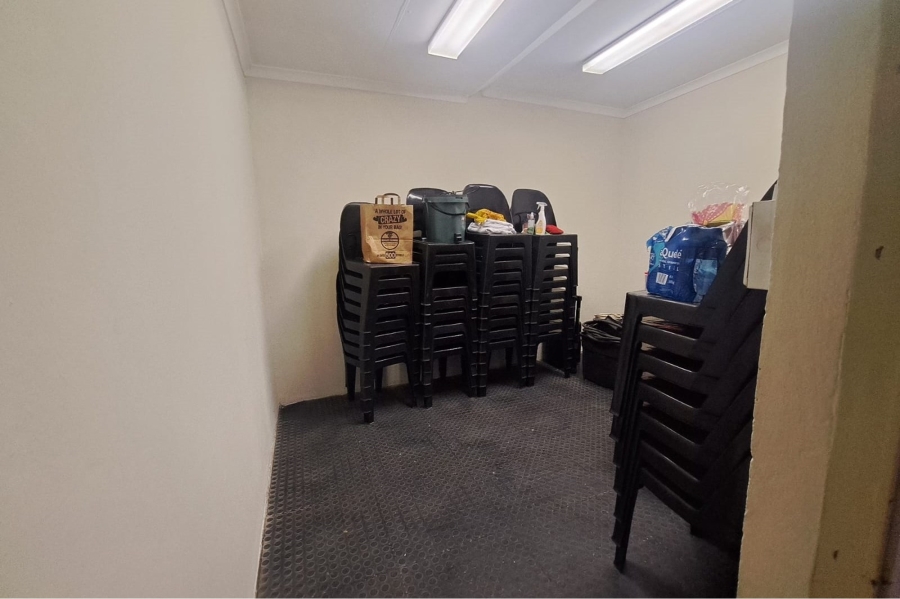 To Let commercial Property for Rent in Randjespark Gauteng