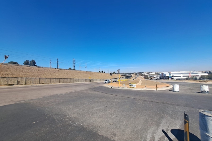 To Let commercial Property for Rent in Randjespark Gauteng