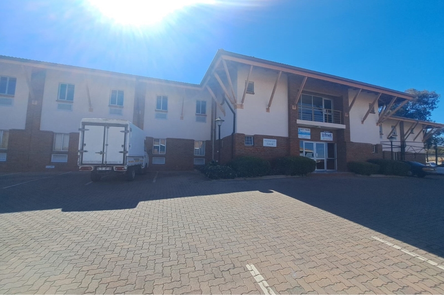 To Let commercial Property for Rent in Randjespark Gauteng