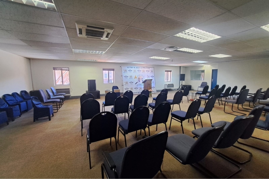 To Let commercial Property for Rent in Randjespark Gauteng