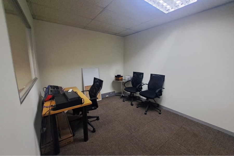 To Let commercial Property for Rent in Randjespark Gauteng