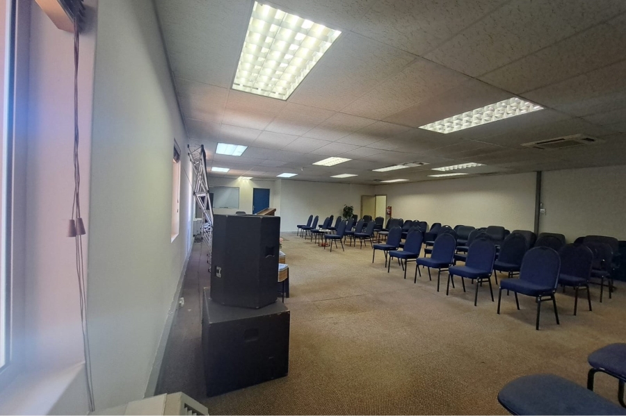 To Let commercial Property for Rent in Randjespark Gauteng