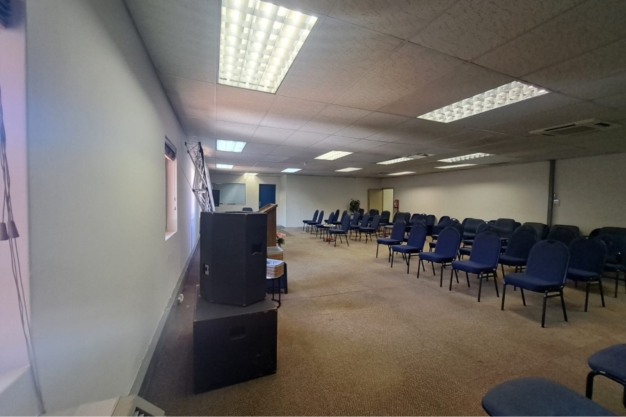 To Let commercial Property for Rent in Randjespark Gauteng