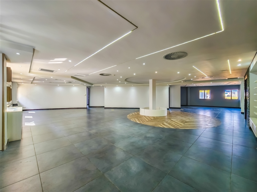 To Let commercial Property for Rent in Strubensvallei Gauteng