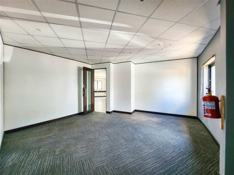 To Let commercial Property for Rent in Strubensvallei Gauteng