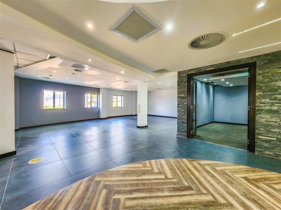 To Let commercial Property for Rent in Strubensvallei Gauteng