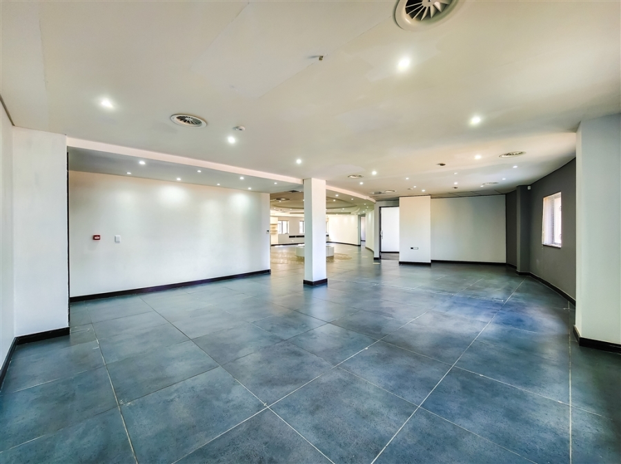 To Let commercial Property for Rent in Strubensvallei Gauteng