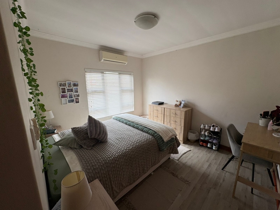 4 Bedroom Property for Sale in Sonneveld Gauteng