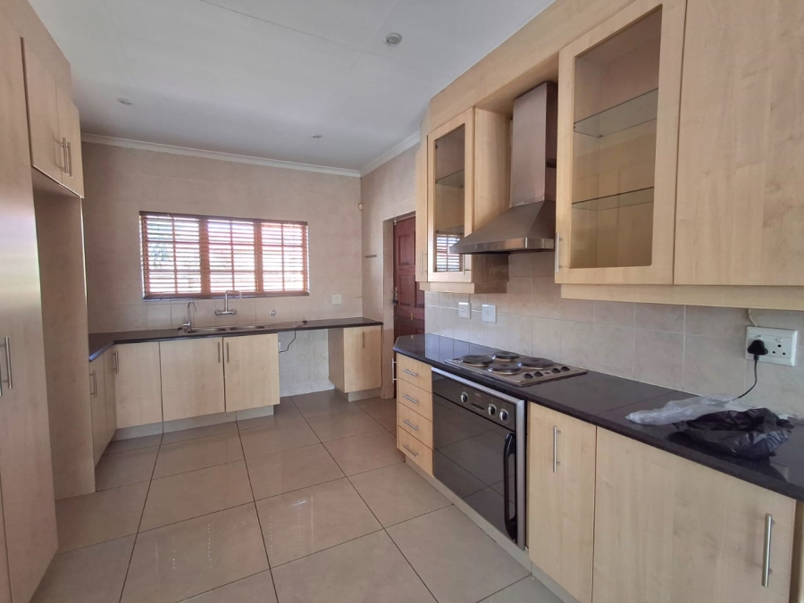 3 Bedroom Property for Sale in Kenleaf Gauteng