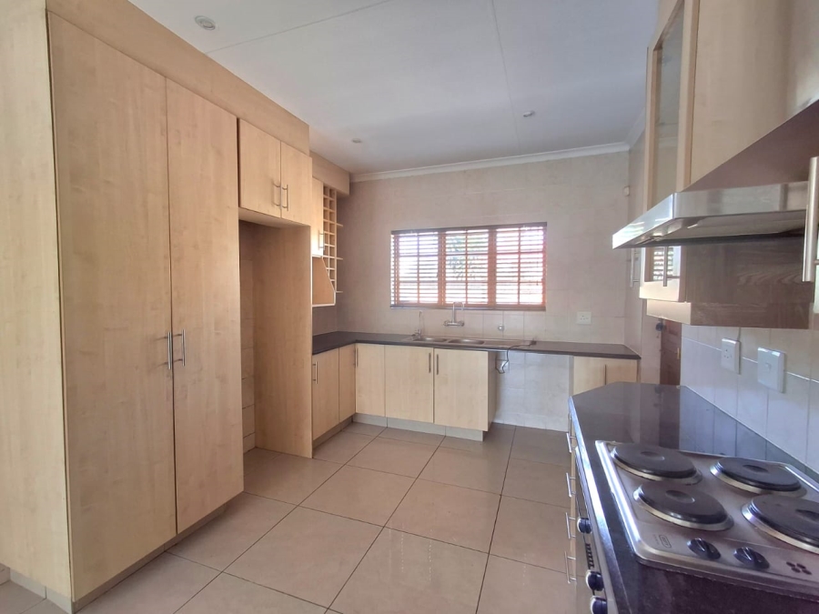 3 Bedroom Property for Sale in Kenleaf Gauteng
