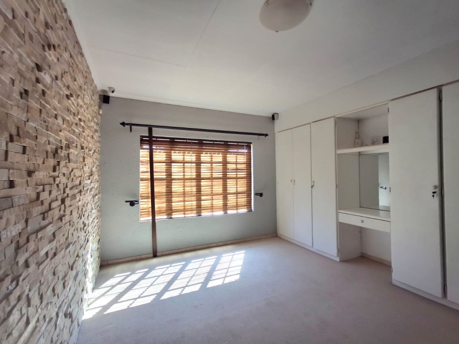 3 Bedroom Property for Sale in Kenleaf Gauteng