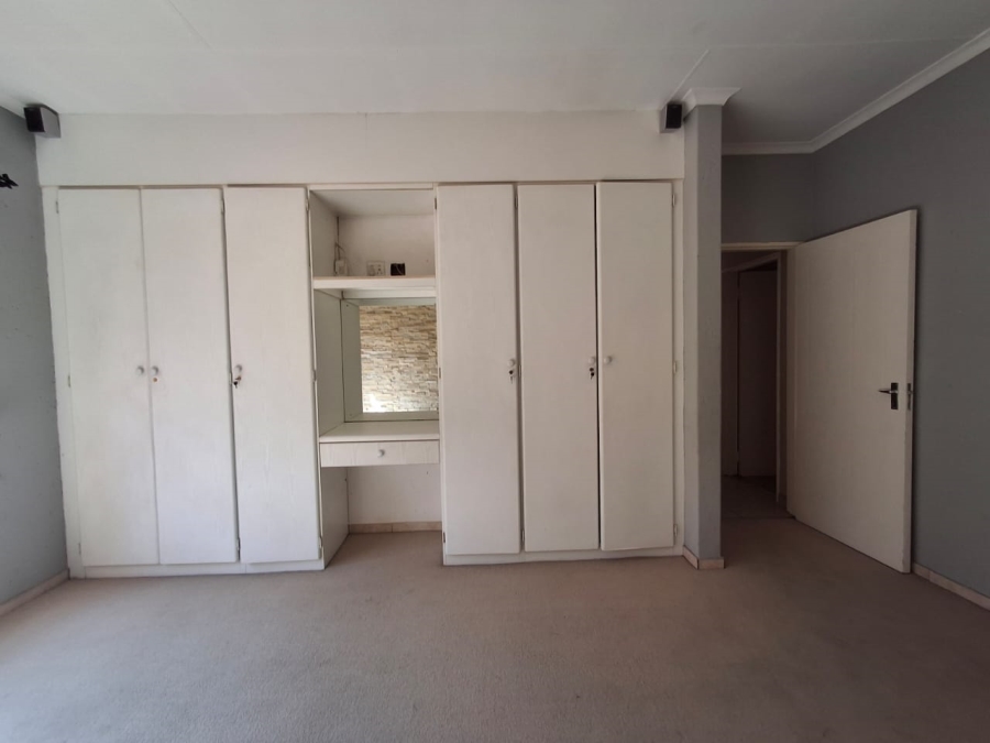 3 Bedroom Property for Sale in Kenleaf Gauteng