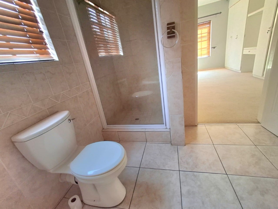 3 Bedroom Property for Sale in Kenleaf Gauteng