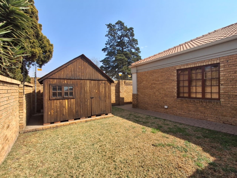 3 Bedroom Property for Sale in Kenleaf Gauteng