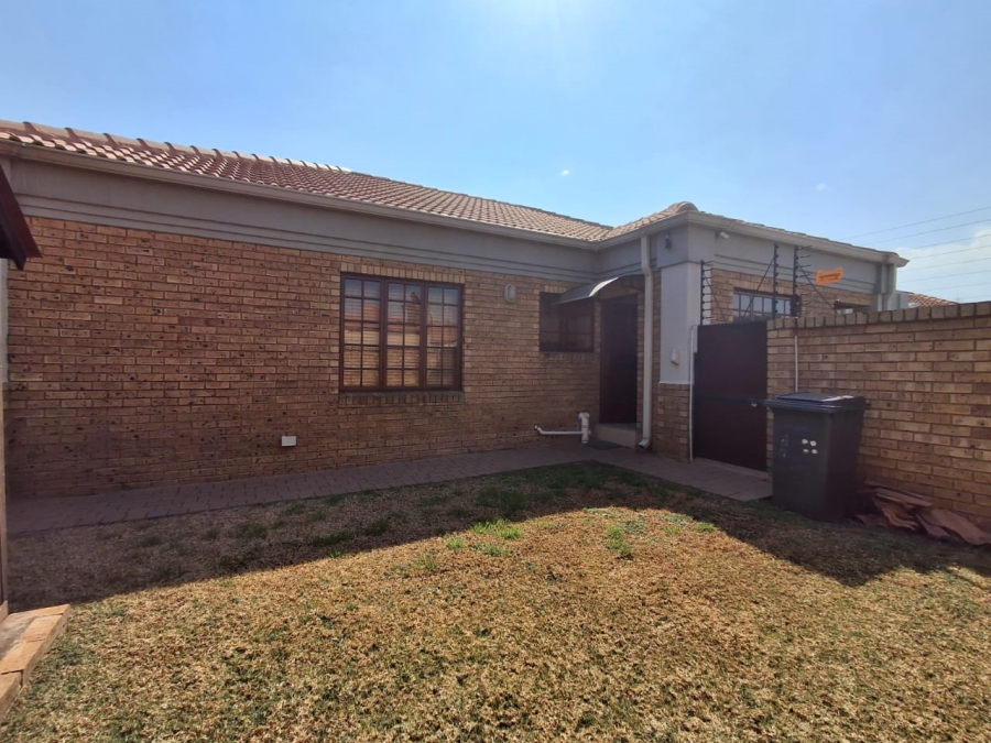 3 Bedroom Property for Sale in Kenleaf Gauteng