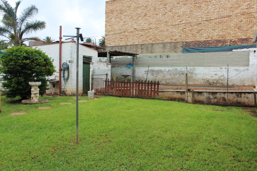 4 Bedroom Property for Sale in Roodepoort North Gauteng