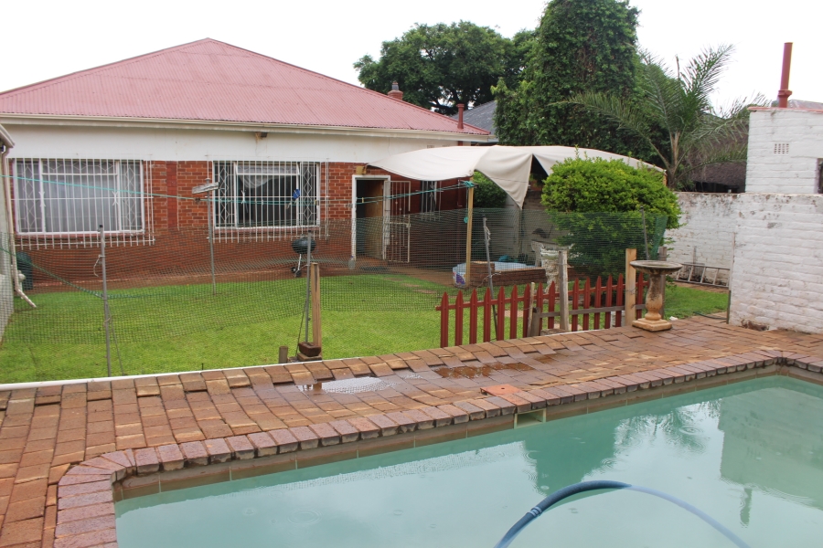 4 Bedroom Property for Sale in Roodepoort North Gauteng