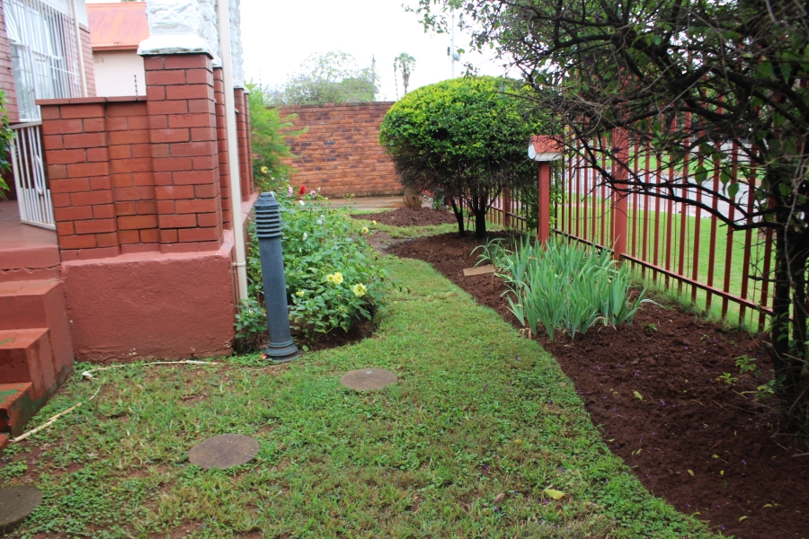 4 Bedroom Property for Sale in Roodepoort North Gauteng