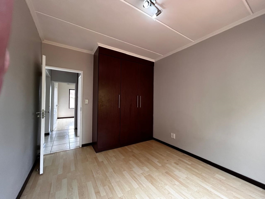 2 Bedroom Property for Sale in Paulshof Gauteng
