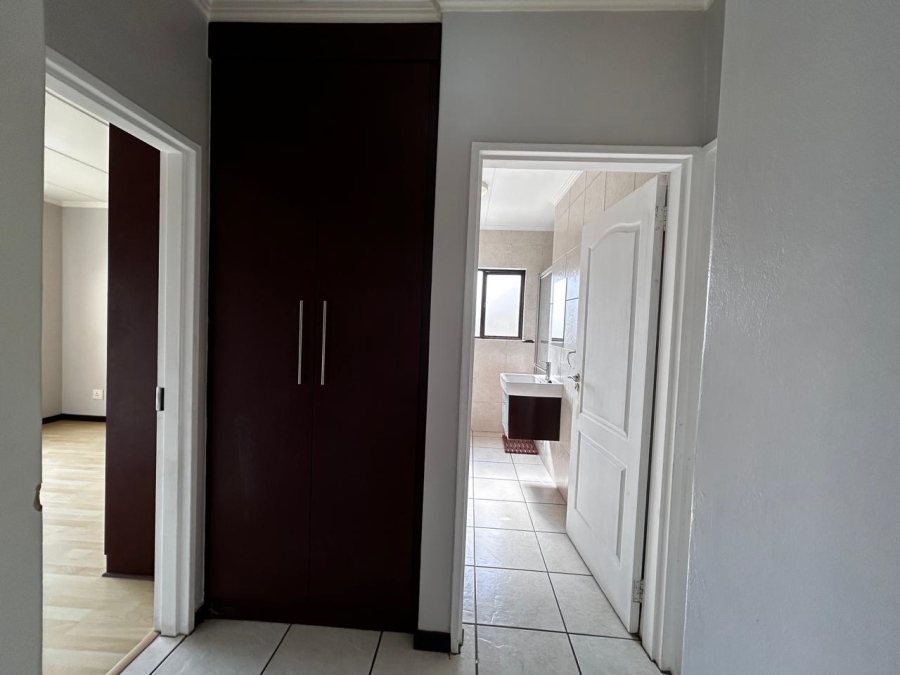 2 Bedroom Property for Sale in Paulshof Gauteng