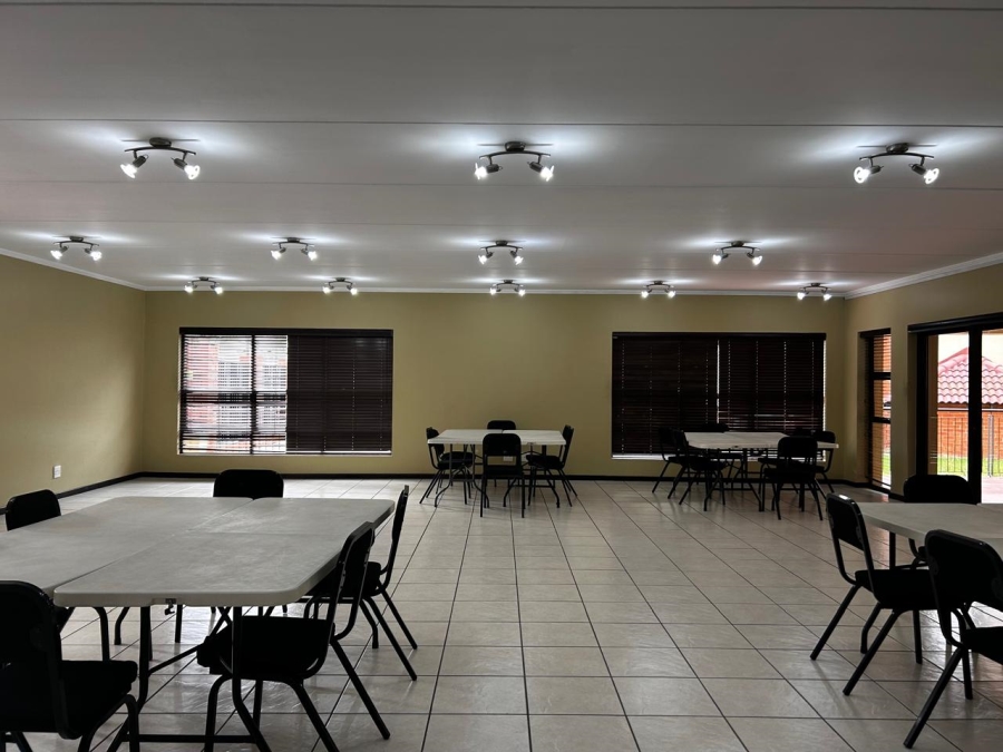 2 Bedroom Property for Sale in Paulshof Gauteng