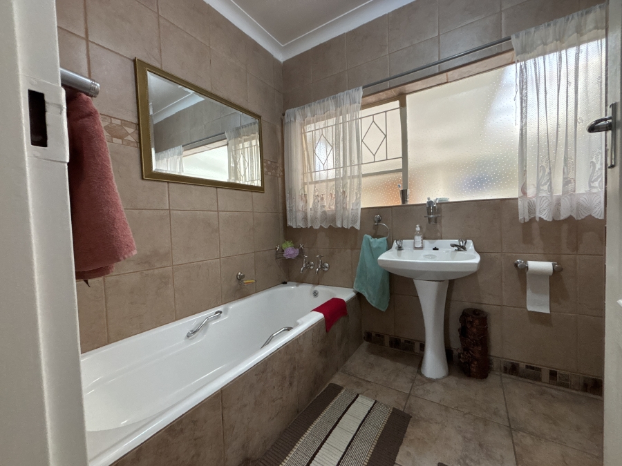 3 Bedroom Property for Sale in Rynfield Gauteng