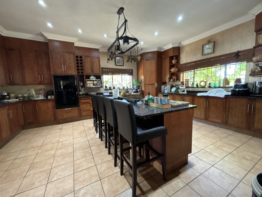 5 Bedroom Property for Sale in Rynfield Gauteng