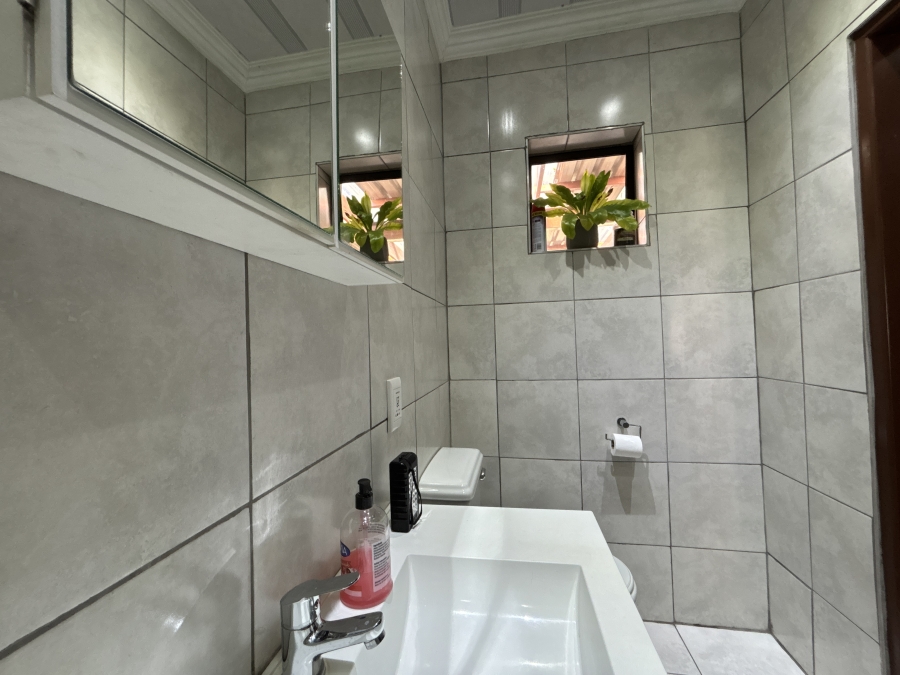 5 Bedroom Property for Sale in Rynfield Gauteng