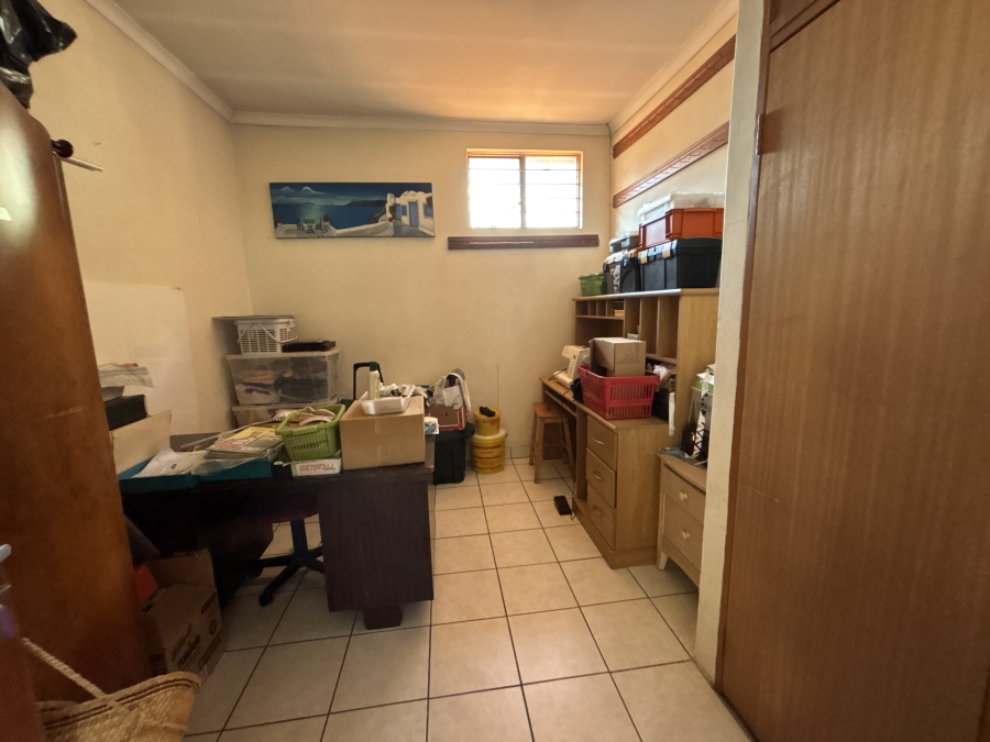 5 Bedroom Property for Sale in Rynfield Gauteng