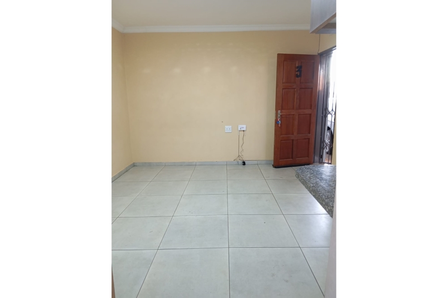 To Let 1 Bedroom Property for Rent in Etwatwa Gauteng