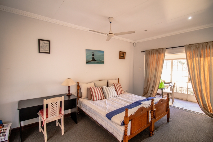 5 Bedroom Property for Sale in Randjesfontein A H Gauteng