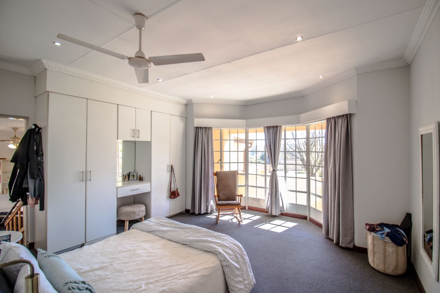 5 Bedroom Property for Sale in Randjesfontein A H Gauteng