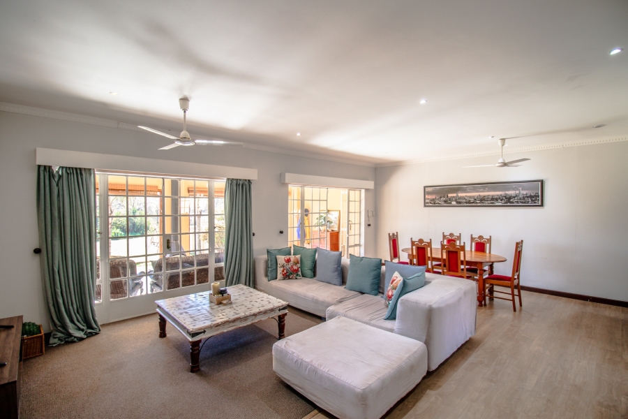 5 Bedroom Property for Sale in Randjesfontein A H Gauteng