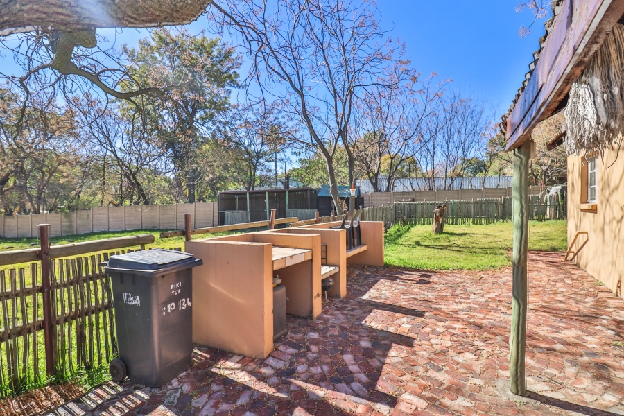 5 Bedroom Property for Sale in Randjesfontein A H Gauteng
