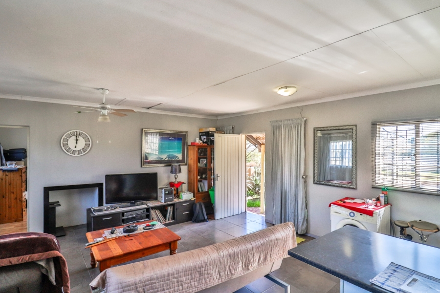 5 Bedroom Property for Sale in Randjesfontein A H Gauteng