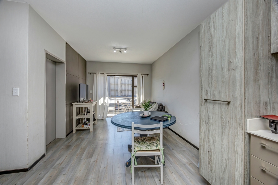 1 Bedroom Property for Sale in Broadacres Gauteng