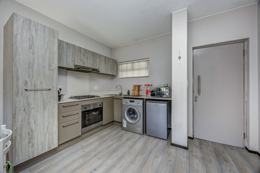1 Bedroom Property for Sale in Broadacres Gauteng