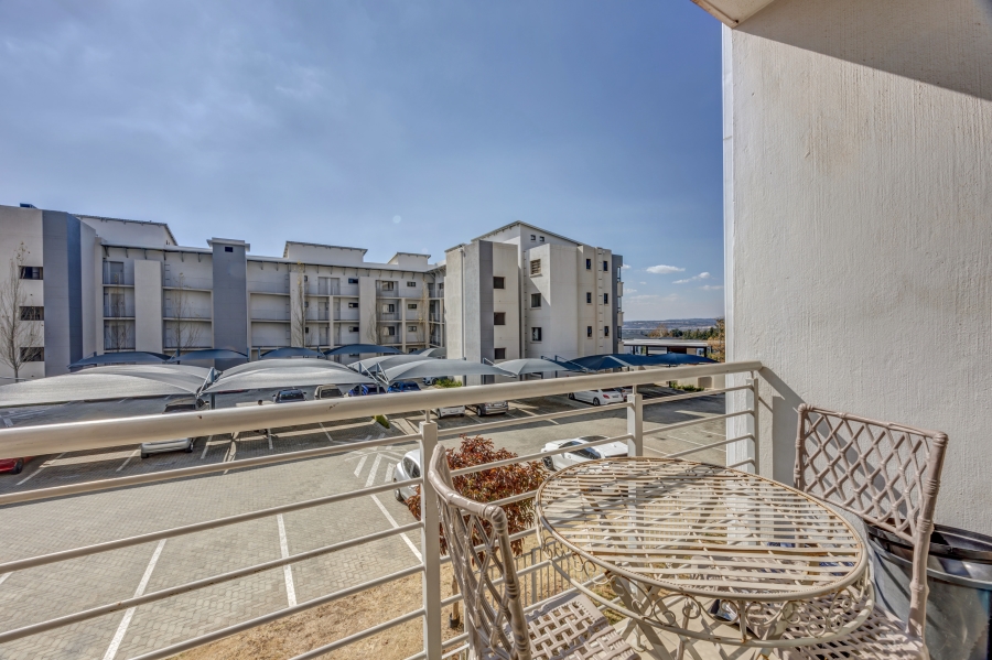 1 Bedroom Property for Sale in Broadacres Gauteng