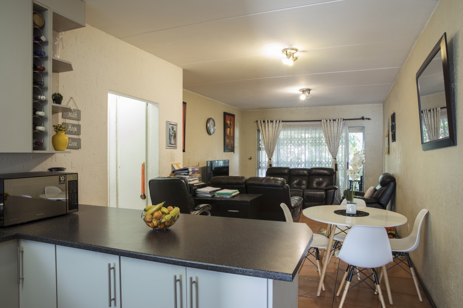 2 Bedroom Property for Sale in Vorna Valley Gauteng